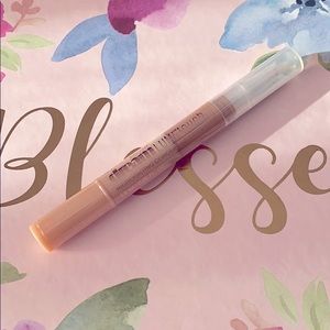 Maybelline Dream Lumi Touch Highlighting Concealer